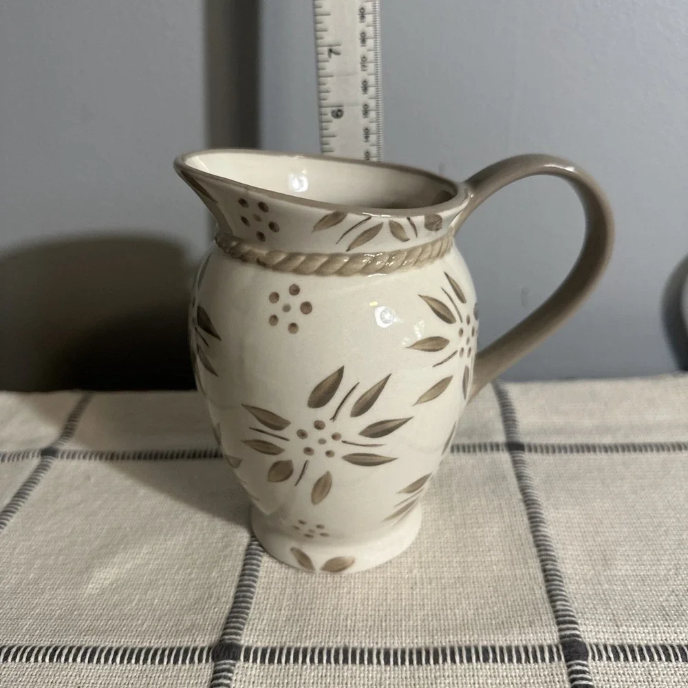 temp-tations Old World 20oz Pitcher Tan‎ Beige Brown Rustic Country Farmhouse